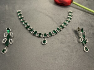 Premium luxury artificial necklace(Green Stone)